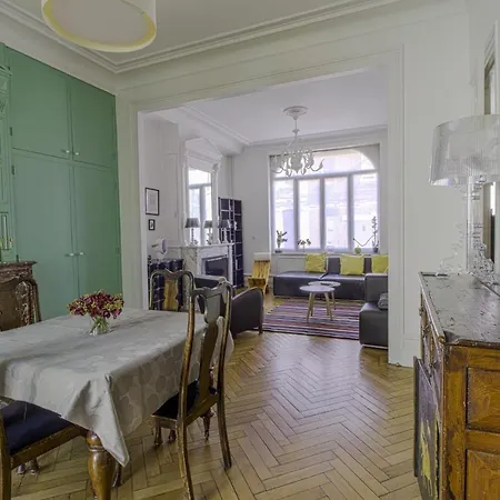 Maison Des Buissonnets بيت للعطل